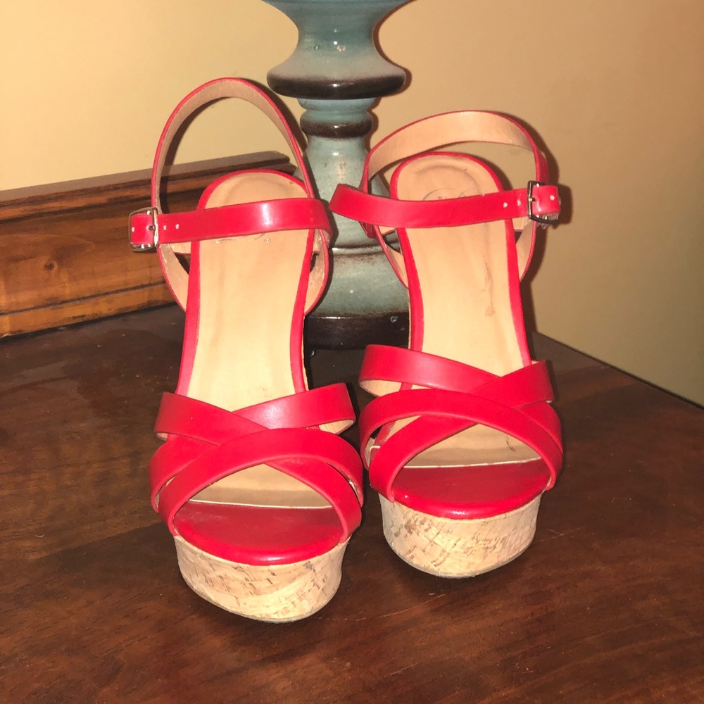 Red Cork Wedges